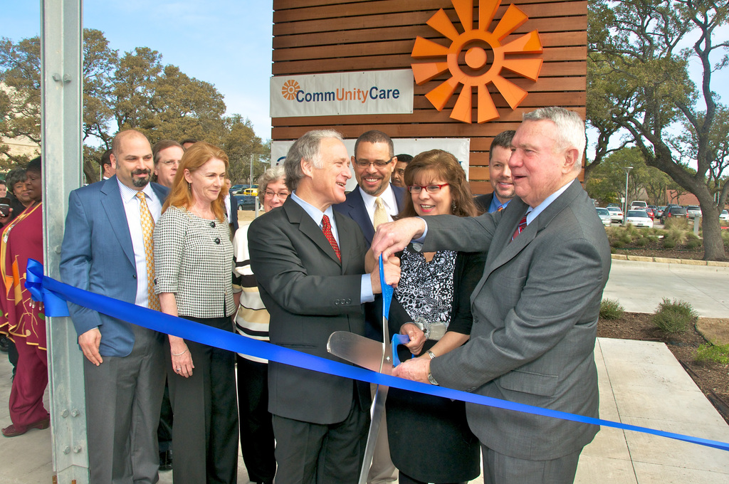 Corte de cinta del Centro de Salud del Norte Central